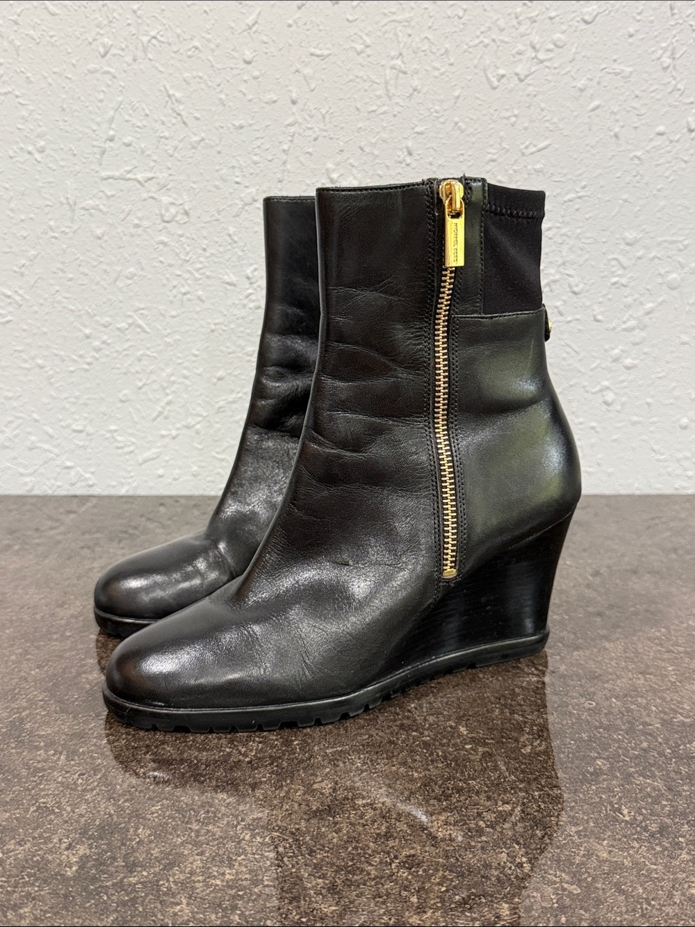 Michael Kors Aileen Wedge Ankle Boots Black Leather Women’s Size 7